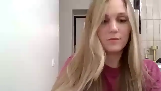 Kyrelinn online show from 10.29.25