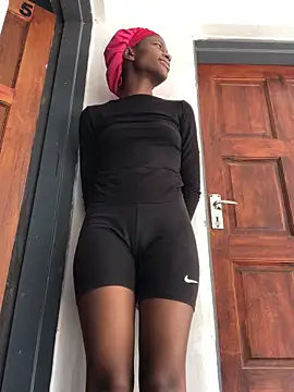 Caramel102004 online show from 04.20.26