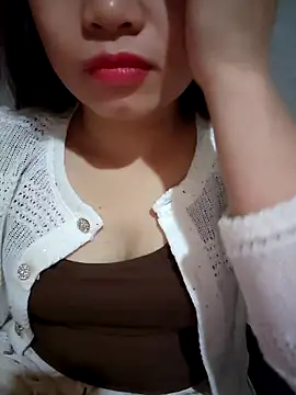 Meoweo 23 online show from 12.16.25