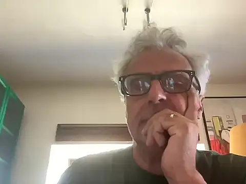 Snapshot of chtentation chatting on 06.22.26 chtentation online show from 06.22.26
