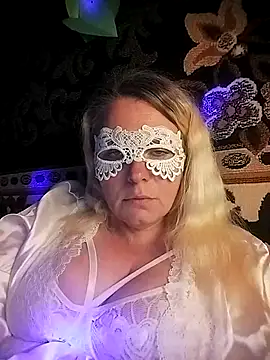 Snapshot of Fiona696 chatting on 09.25.25 Fiona696 online show from 09.25.25