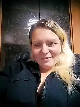 Snapshot of Fiona696 chatting on 10.01.25 Fiona696 online show from 10.01.25