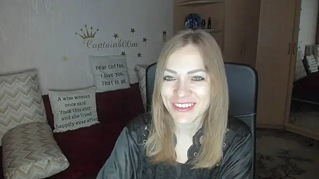 Tiffany Bates online show from 10.13.25