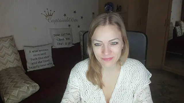 Tiffany Bates online show from 11.27.25