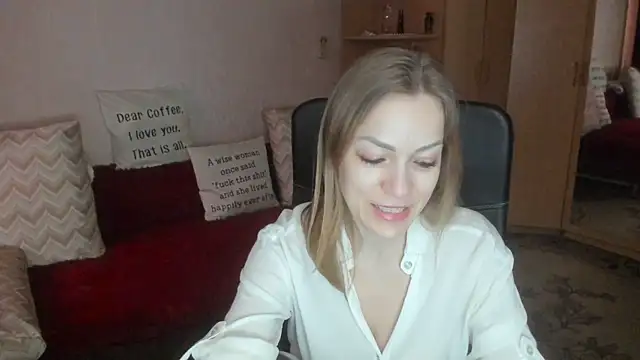 Tiffany Bates online show from 03.19.26