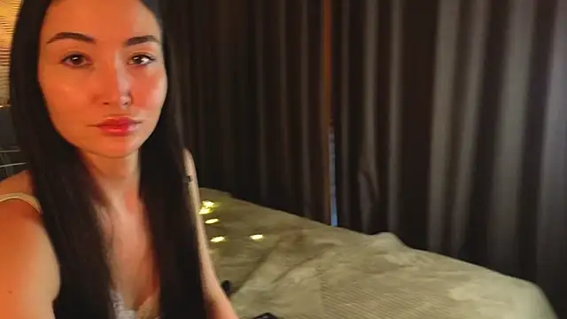 MilaYumi online show from 02.19.26