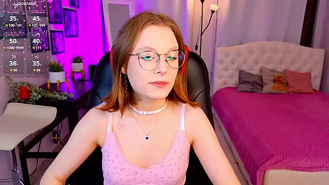 Bubblegum Babe  online show from 11.01.25