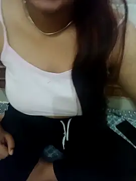 Minakshi 677 online show from 11.02.25