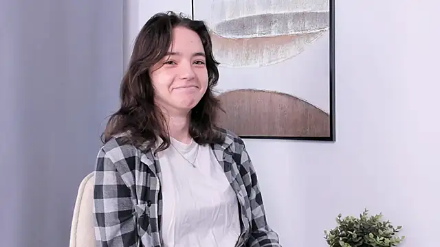 TarahCayne online show from 09.26.25