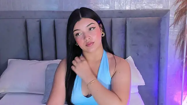 EmmaBlossom online show from 04.06.26