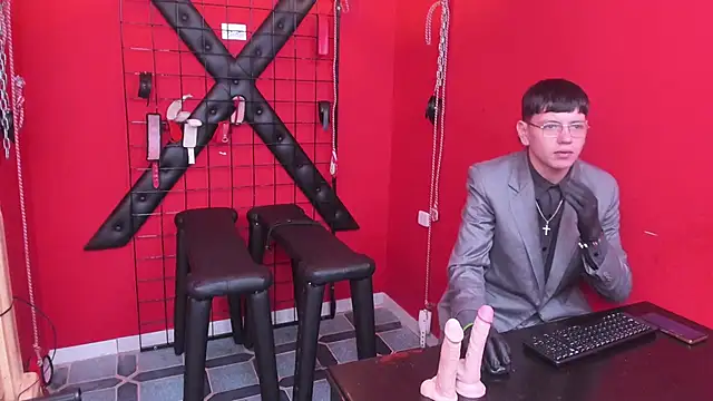 Noah n Sophie online show from 09.29.25