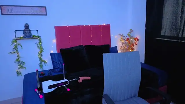 pequitasmedusa9 online show from 10.15.25