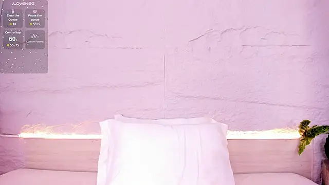 venusgreys1  online show from 11.28.25