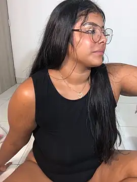 Snapshot of AnaBrowmn chatting on 12.02.25 AnaBrowmn online show from 12.02.25