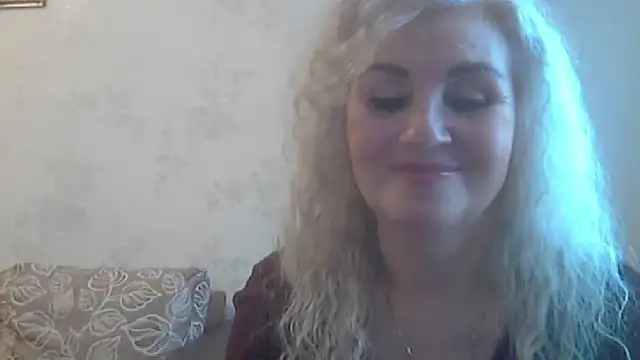 Snapshot of LadySexyBlond chatting on 10.16.25 LadySexyBlond online show from 10.16.25