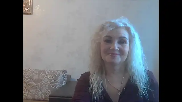 Snapshot of LadySexyBlond chatting on 07.21.26 LadySexyBlond online show from 07.21.26