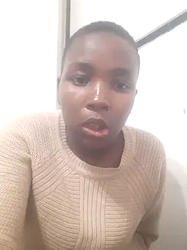 QueenLanaL online show from 10.08.25