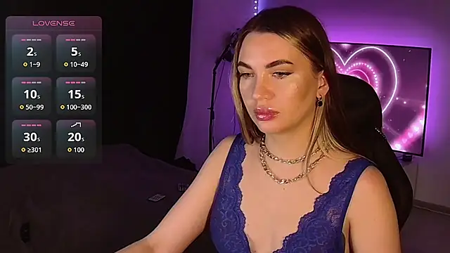 Snapshot of MissMaya__ chatting on 10.09.25 MissMaya online show from 10.09.25