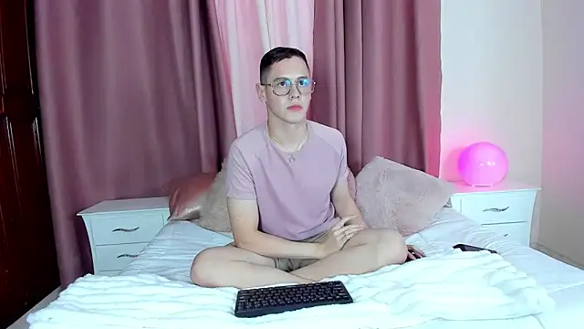 royal fantasy online show from 12.03.25