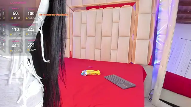 Sarah Adamss online show from 10.13.25