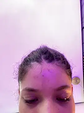 Snapshot of meridacute_ chatting on 11.02.25 meridacute online show from 11.02.25