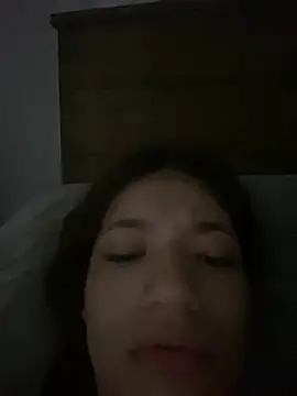 Snapshot of meridacute_ chatting on 11.16.25 meridacute online show from 11.16.25