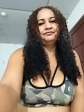 MEYBELLATINA online show from 11.14.25