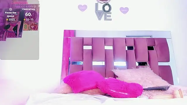 sofiaa ferrer online show from 11.06.25