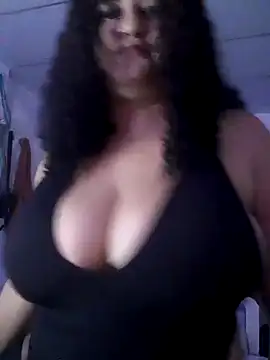 Snapshot of ANTHONYHOTT69 chatting on 10.11.25 ANTHONYHOTT69 online show from 10.11.25