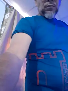 Snapshot of ANTHONYHOTT69 chatting on 10.21.25 ANTHONYHOTT69 online show from 10.21.25