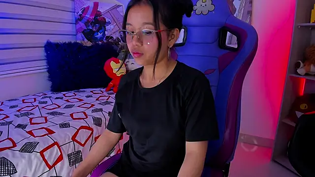 Zoe Skyler online show from 10.08.25