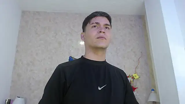 Aaron Foxxx online show from 11.04.25