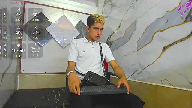 Stiben boy online show from 10.04.25