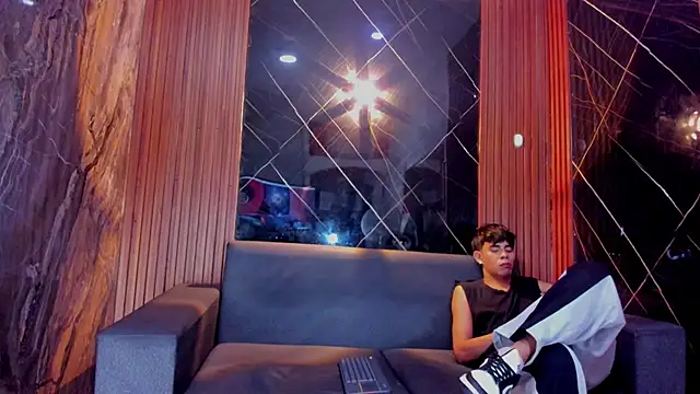 Stiben boy online show from 11.03.25