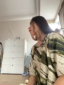 Snapshot of Luoo- chatting on 10.01.25 Luoo- online show from 10.01.25