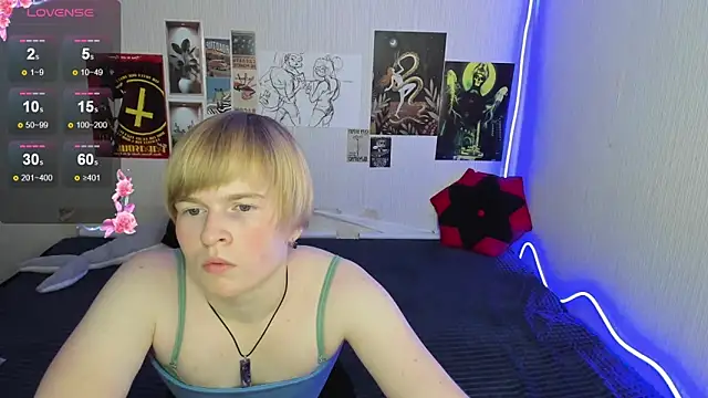 Cattie w  online show from 12.19.25