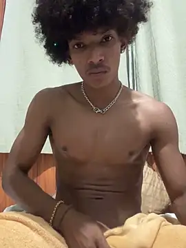 Snapshot of Jronlinejr-05 chatting on 10.24.25 Jronlinejr-05 online show from 10.24.25