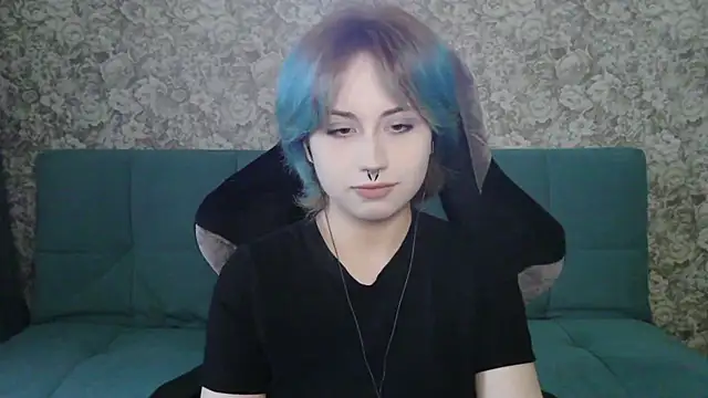 LeisaHopperstad online show from 04.14.26