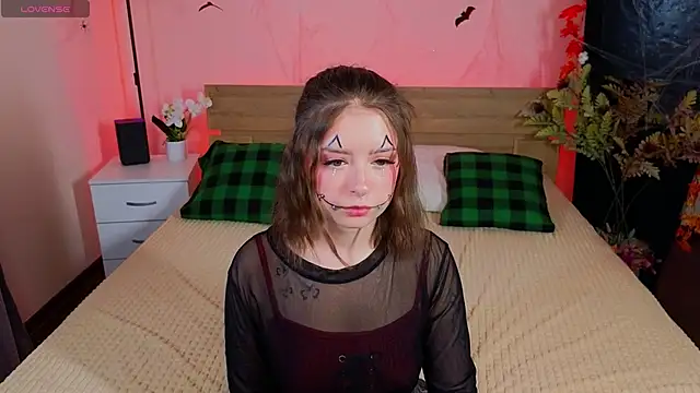  Amelia Shine  online show from 10.16.25