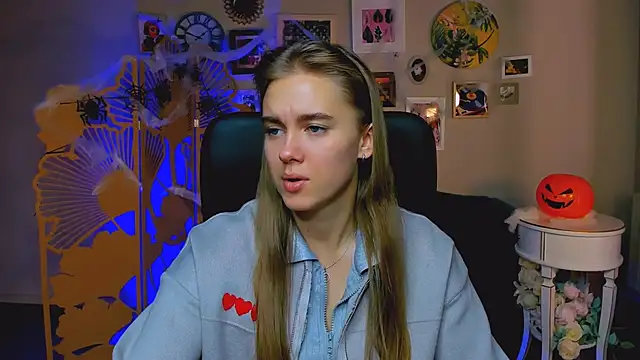 JuneWoods online show from 10.27.25