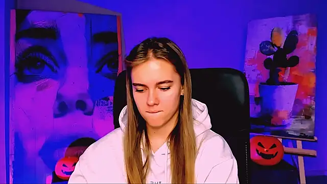 JuneWoods online show from 10.29.25