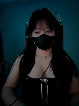 Snapshot of Lilybellle chatting on 09.25.25 Lilybellle online show from 09.25.25