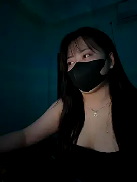 Snapshot of Lilybellle chatting on 10.16.25 Lilybellle online show from 10.16.25