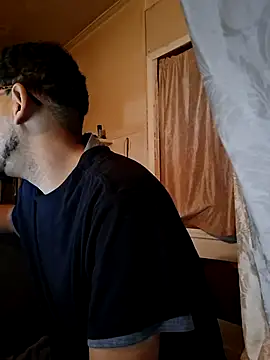 Snapshot of ThrowedWorldWide chatting on 11.29.25 ThrowedWorldWide online show from 11.29.25