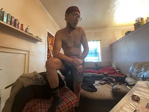 Snapshot of ThrowedWorldWide chatting on 02.06.26 ThrowedWorldWide online show from 02.06.26