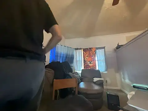 Snapshot of ThrowedWorldWide chatting on 02.09.26 ThrowedWorldWide online show from 02.09.26