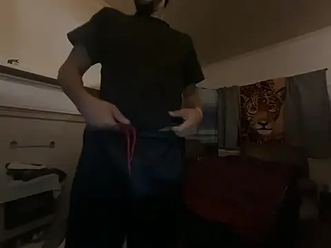 Snapshot of ThrowedWorldWide chatting on 02.11.26 ThrowedWorldWide online show from 02.11.26