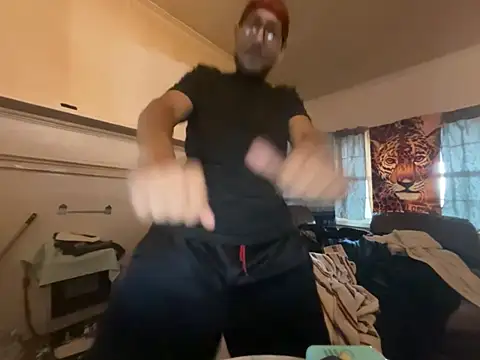 Snapshot of ThrowedWorldWide chatting on 02.11.26 ThrowedWorldWide online show from 02.11.26