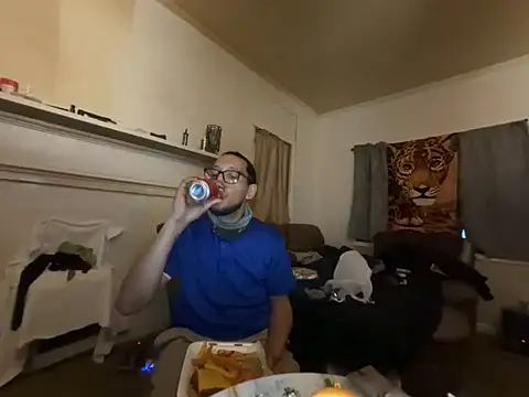 Snapshot of ThrowedWorldWide chatting on 02.15.26 ThrowedWorldWide online show from 02.15.26