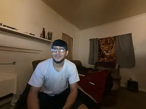 Snapshot of ThrowedWorldWide chatting on 02.16.26 ThrowedWorldWide online show from 02.16.26